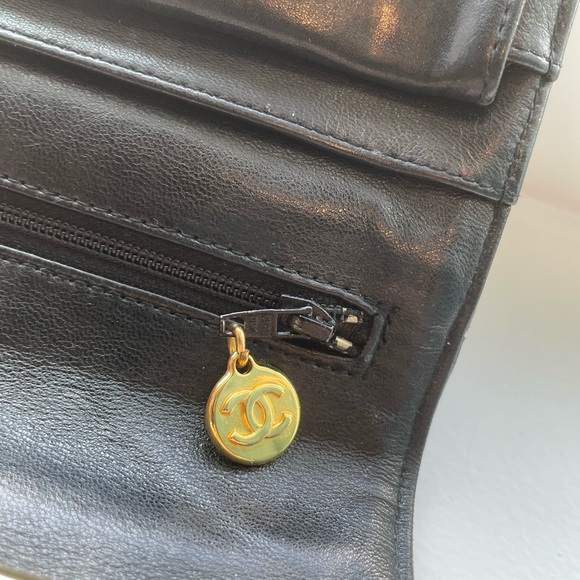 Authentic Chanel clutch - Picture 5 of 7
